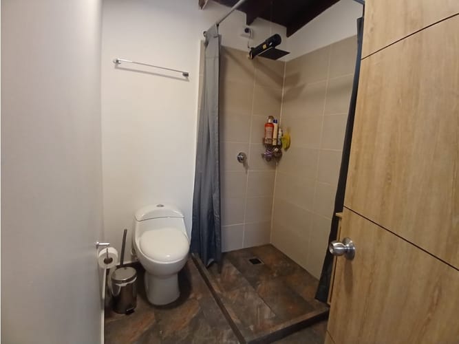 Casa de 3 alcobas en venta en Belén, Medellín, 300 m² · foto 23 de 24