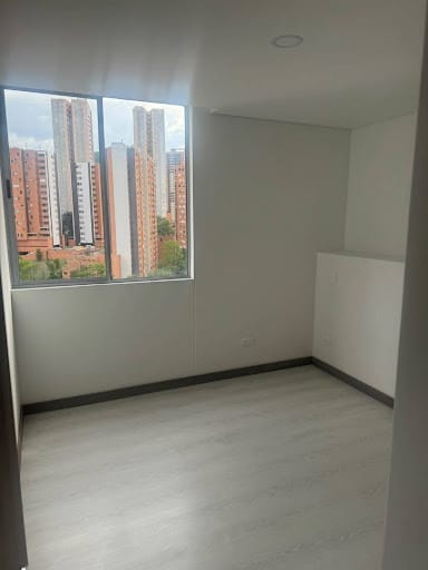 Apartamento de 3 alcobas en arriendo en Aves Maria, Sabaneta, 100 m² · foto 5 de 13