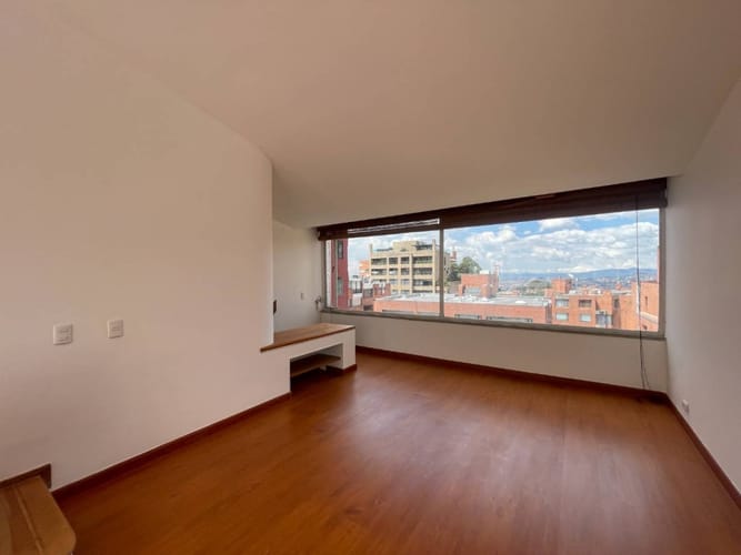 Apartamento en venta en Los Rosales, Bogotá · foto 7 de 22