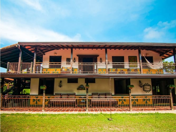 Casa de 8 alcobas en venta en Armenia, 709 m² · foto 2 de 24