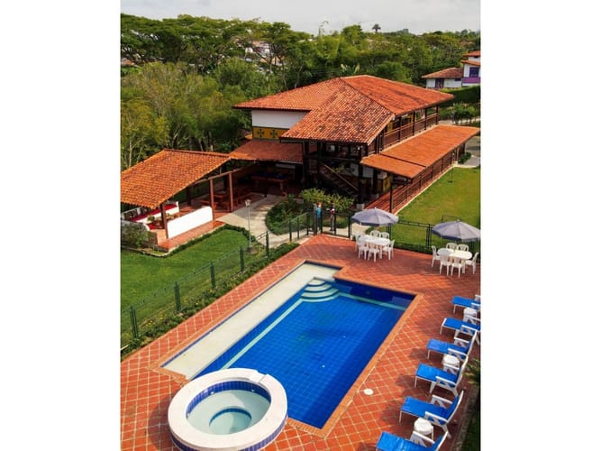 Casa de 8 alcobas en venta en Armenia, 709 m² · foto 7 de 24