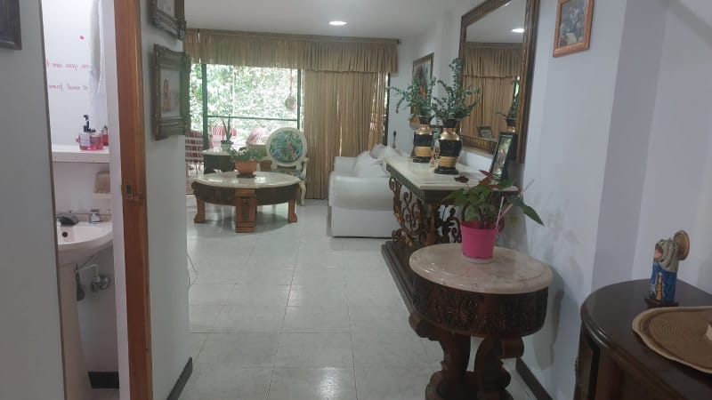 Casa de 3 alcobas en arriendo en Loma De Las Brujas, Envigado, 230 m² · foto 16 de 19