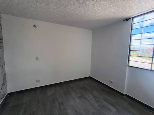 Apartamento de 3 alcobas en arriendo en Cr. El Tesoro Et. Ii, Soacha, 50 m² · foto 4 de 13