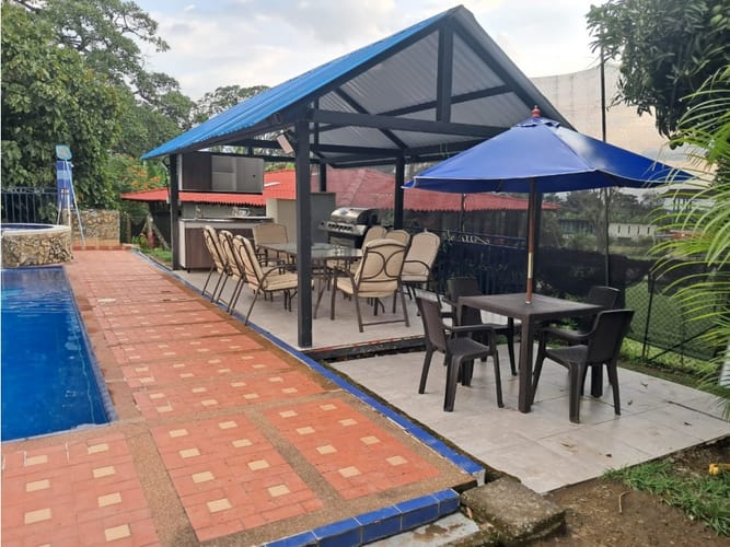 Casa de 7 alcobas en venta en El Caimo, Armenia, 900 m² · foto 8 de 24