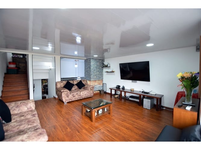Casa de 3 alcobas en venta en Estrella Del Norte, Bogotá, 350 m² · foto 14 de 24