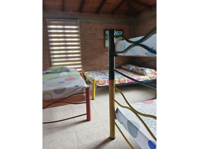 Casa de 7 alcobas en venta en El Caimo, Armenia, 900 m² · foto 16 de 24