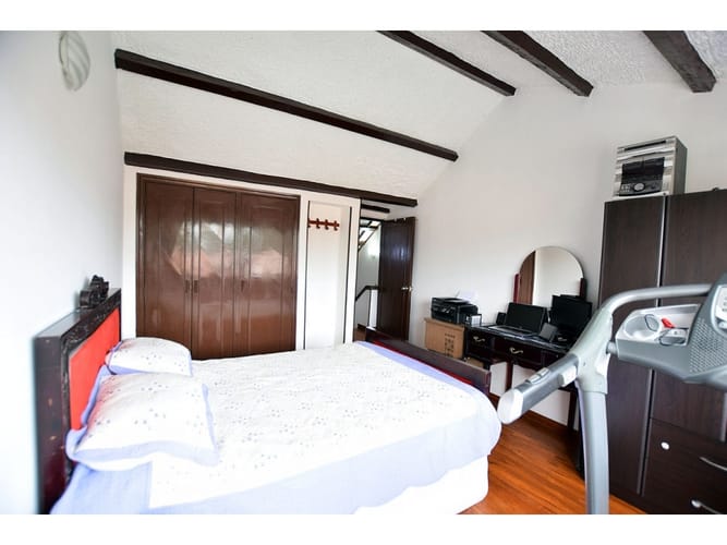 Casa de 3 alcobas en venta en Estrella Del Norte, Bogotá, 350 m² · foto 24 de 24