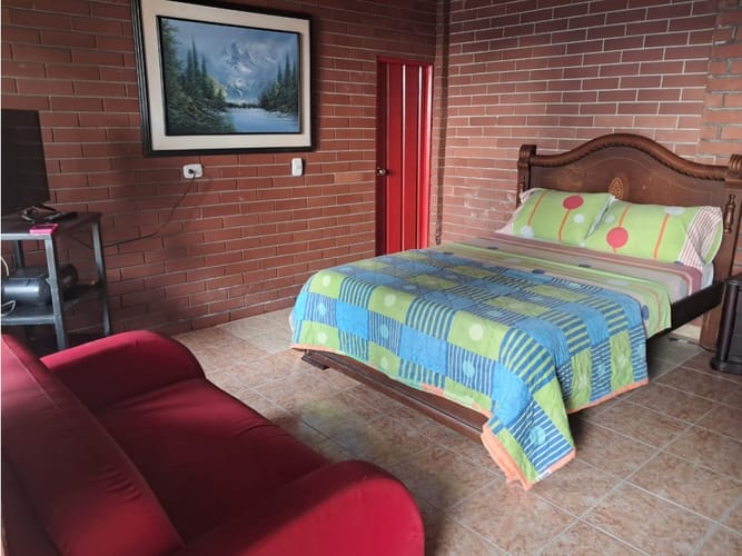 Casa de 7 alcobas en venta en El Caimo, Armenia, 900 m² · foto 22 de 24