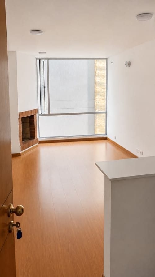 Apartaestudio en venta en Los Cedritos, Bogotá, 38 m² · foto 2 de 10