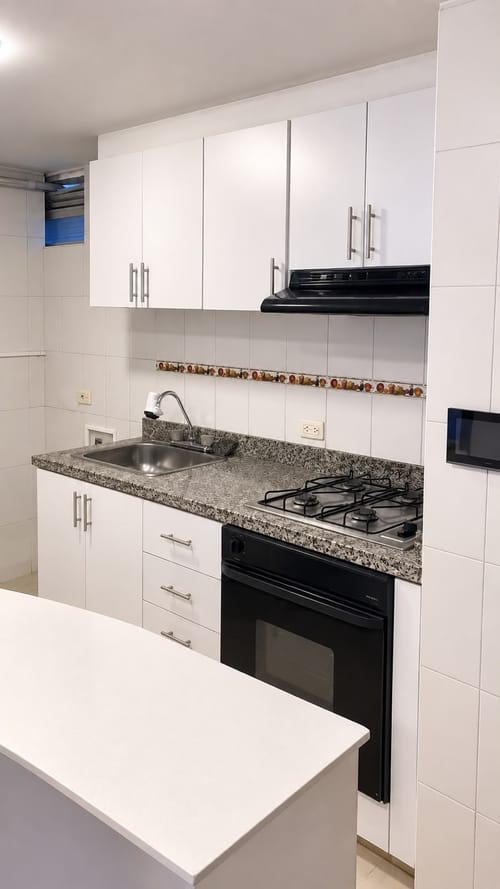Apartaestudio en venta en Los Cedritos, Bogotá, 38 m² · foto 4 de 10