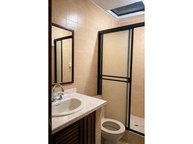 Casa de 4 alcobas en venta en Nueva Tequendama, Cali, 247 m² · foto 13 de 19