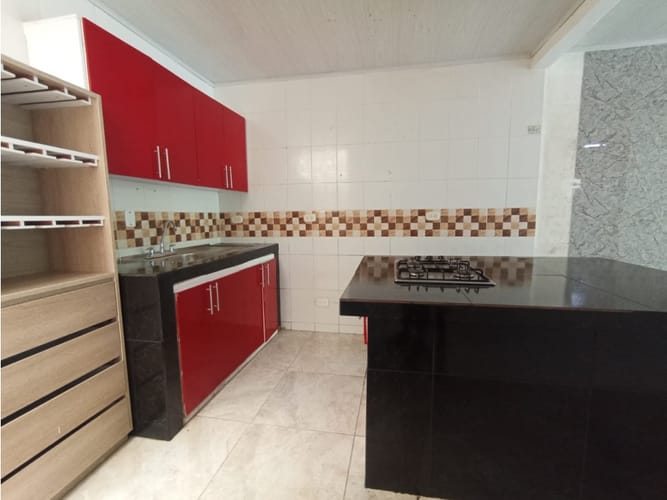 Casa de 5 alcobas en venta en El Salitre, Villavicencio, 169 m² · foto 7 de 22