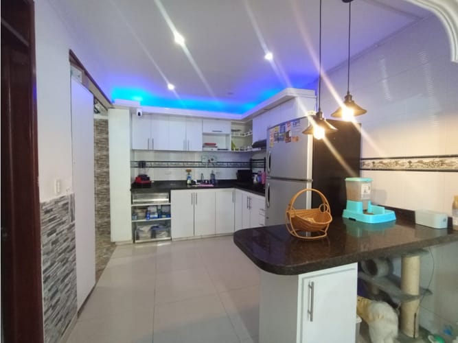 Casa de 5 alcobas en venta en El Salitre, Villavicencio, 169 m² · foto 9 de 22
