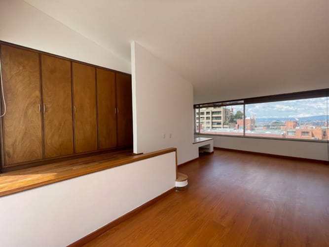 Apartamento de 3 alcobas en venta en Los Rosales, Bogotá, 170 m² · foto 22 de 22
