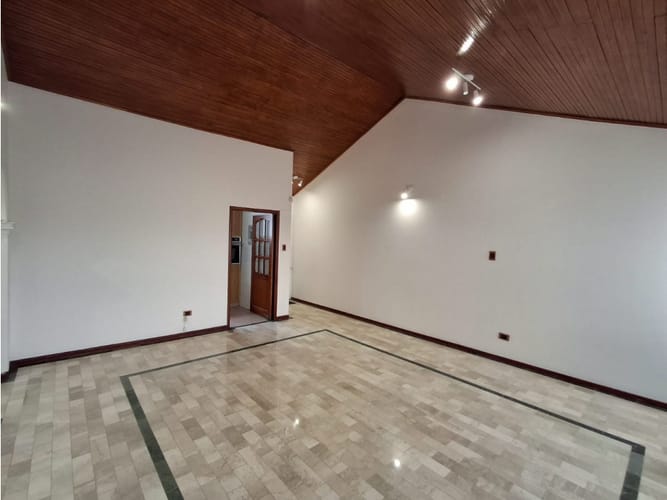 Apartamento de 5 alcobas en venta en Tunja, Tunja, 161 m² · foto 6 de 24