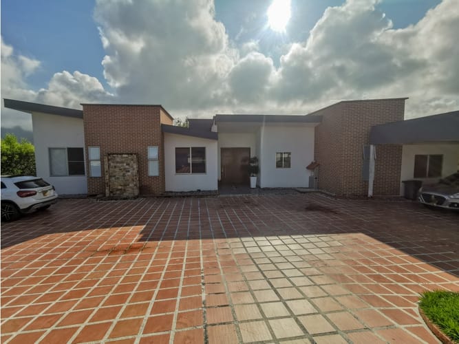$1.500.000.000 en Combia Baja