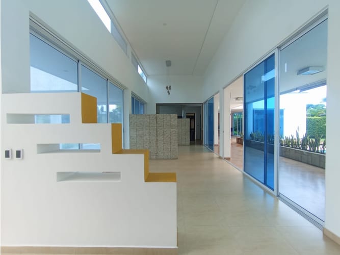 Casa de 4 alcobas en venta en La Cecilia, Villavicencio, 645 m² · foto 3 de 24