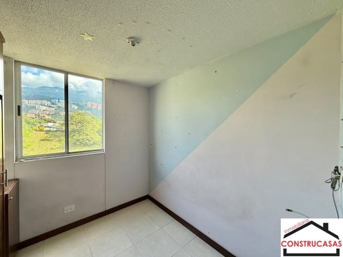 Apartamento de 3 alcobas en venta en Calasanz, Medellín, 65 m² · foto 7 de 18