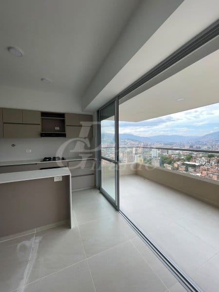 Apartamento de 3 alcobas en arriendo en Las Lomitas, Sabaneta, 87 m² · foto 4 de 18