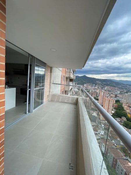 Apartamento de 3 alcobas en arriendo en Las Lomitas, Sabaneta, 87 m² · foto 6 de 18