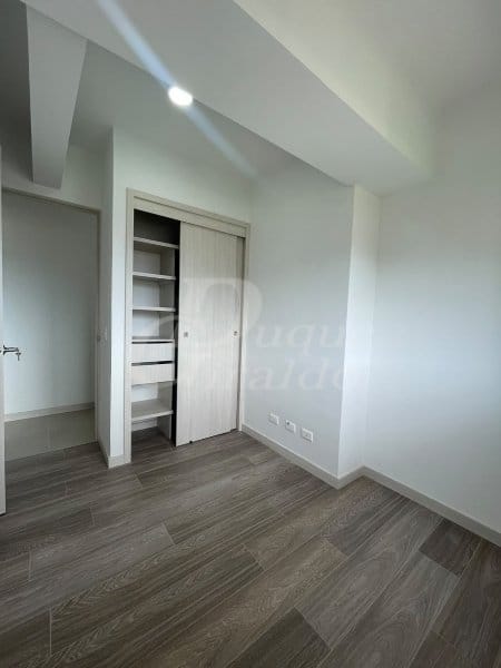 Apartamento de 3 alcobas en arriendo en Las Lomitas, Sabaneta, 87 m² · foto 12 de 18
