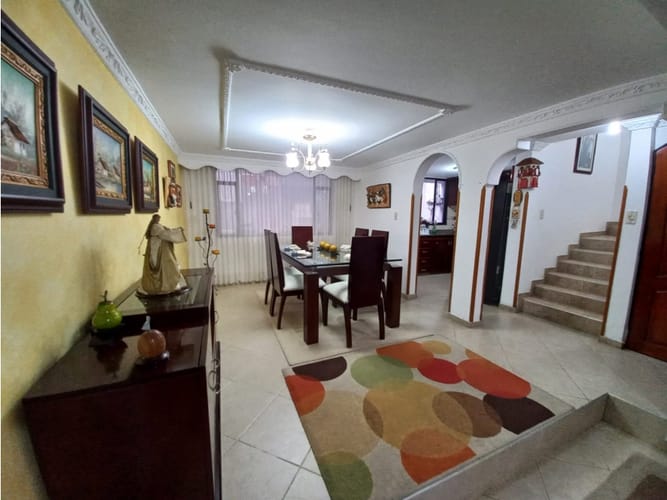 Casa de 6 alcobas en venta en Ub. Balcones De Terranova, Tunja, 194 m² · foto 10 de 24