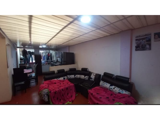 Casa de 6 alcobas en venta en El Dorado, Tunja, 165 m² · foto 23 de 24