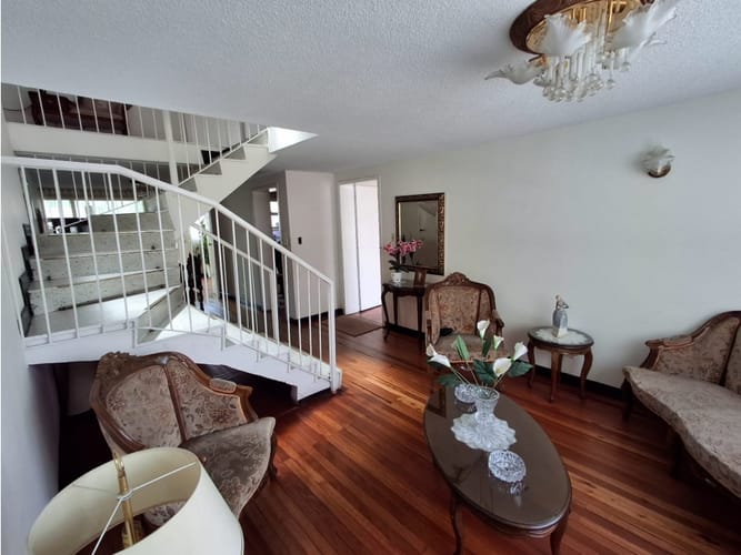 Casa de 9 alcobas en venta en Villa Olimpica, Tunja, 241 m² · foto 4 de 24