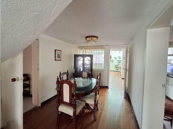 Casa de 9 alcobas en venta en Villa Olimpica, Tunja, 241 m² · foto 6 de 24