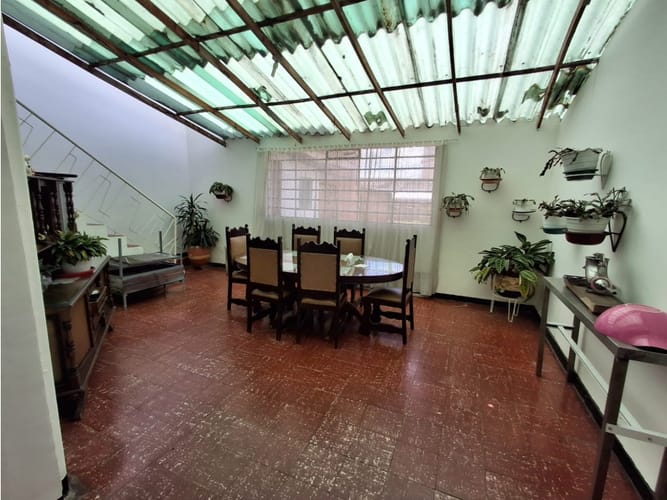 Casa de 9 alcobas en venta en Villa Olimpica, Tunja, 241 m² · foto 23 de 24