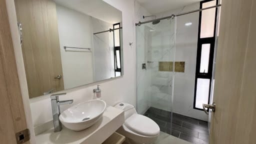 Apartamento de 3 alcobas en arriendo en Belén Rosales, Medellín, 80 m² · foto 12 de 15