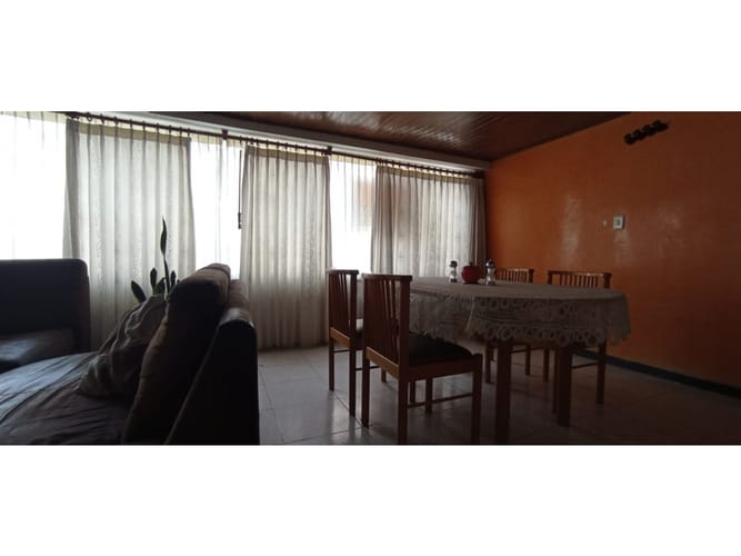 Casa de 12 alcobas en venta en Las Nieves, Tunja, 315 m² · foto 13 de 24