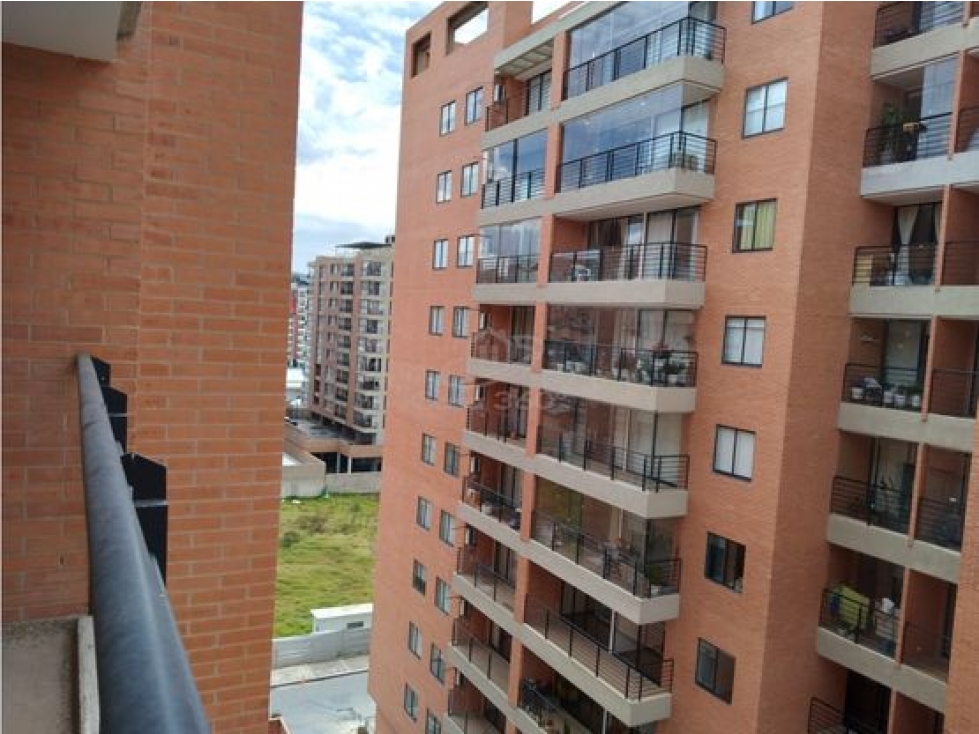 Apartamento de 3 alcobas en venta en Maldonado, Tunja, 107 m² · foto 3 de 24
