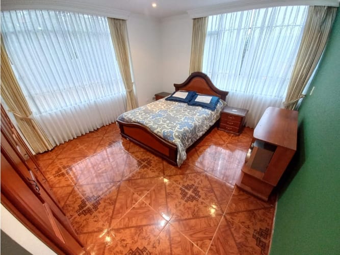 Casa de 5 alcobas en venta en Ub. El Recreo, Tunja, 263 m² · foto 8 de 24