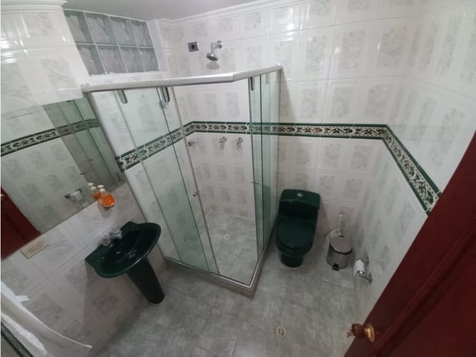 Casa de 5 alcobas en venta en Ub. El Recreo, Tunja, 263 m² · foto 10 de 24