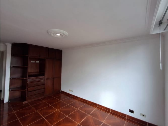 Casa de 7 alcobas en venta en Prados Del Norte, Tunja, 200 m² · foto 3 de 24