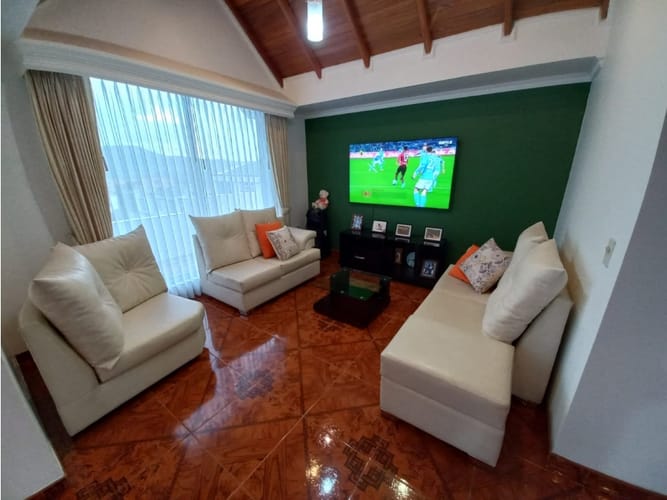 Casa de 5 alcobas en venta en Ub. El Recreo, Tunja, 263 m² · foto 21 de 24