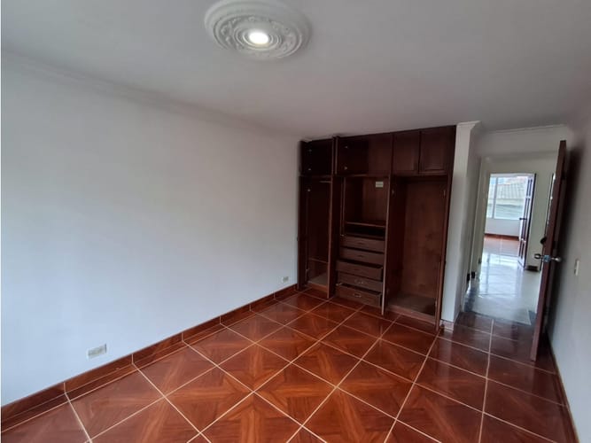 Casa de 7 alcobas en venta en Prados Del Norte, Tunja, 200 m² · foto 7 de 24