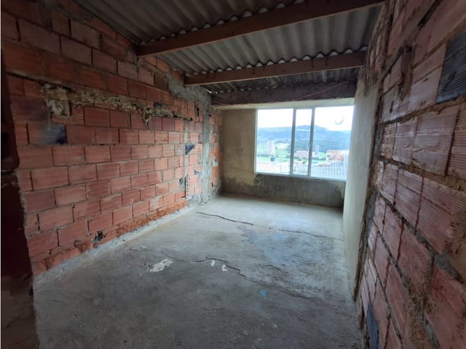 Casa de 7 alcobas en venta en Prados Del Norte, Tunja, 200 m² · foto 23 de 24