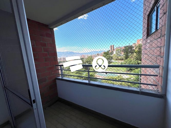 Apartamento de 3 alcobas en venta en La Inmaculada, Envigado, 69 m² · foto 11 de 24