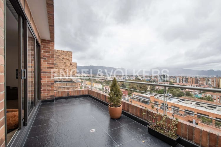 Apartamento de 5 alcobas en venta en Mazuren, Bogotá, 339 m² · foto 19 de 24