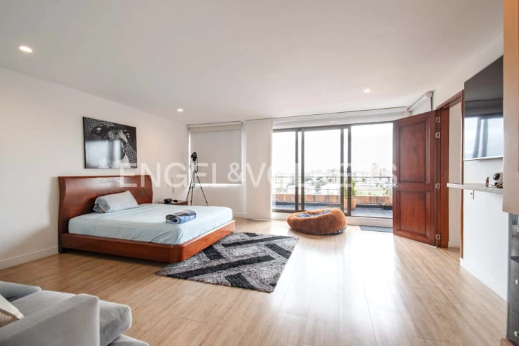 Apartamento de 5 alcobas en venta en Mazuren, Bogotá, 339 m² · foto 16 de 24