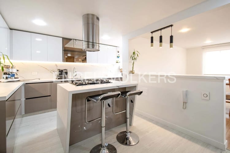 Apartamento de 5 alcobas en venta en Mazuren, Bogotá, 339 m² · foto 8 de 24