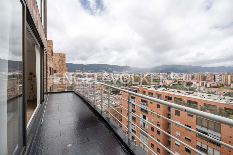 Apartamento de 5 alcobas en venta en Mazuren, Bogotá, 339 m² · foto 6 de 24