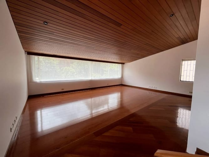 Casa de 4 alcobas en venta en Santa Barbara Alta, Bogotá, 414 m² · foto 14 de 24