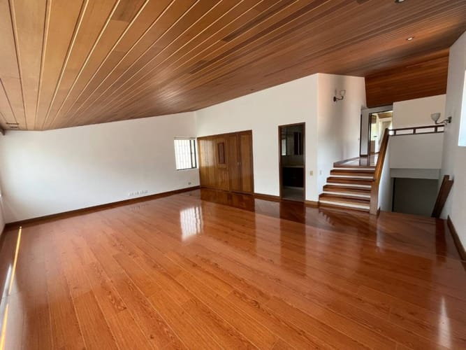 Casa de 4 alcobas en venta en Santa Barbara Alta, Bogotá, 414 m² · foto 17 de 24