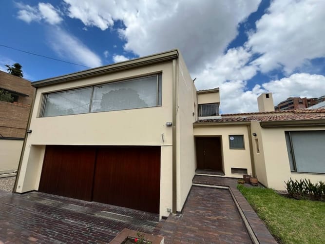 Casa de 4 alcobas en venta en Santa Barbara Alta, Bogotá, 414 m² · foto 24 de 24