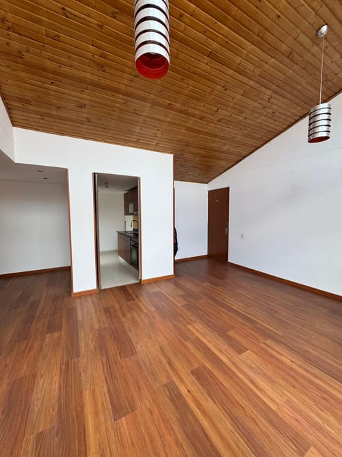 Apartamento de 3 alcobas en venta en Ciudad Alsacia, Bogotá, 87 m² · foto 2 de 16