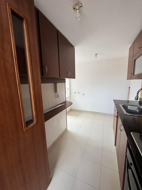Apartamento de 3 alcobas en venta en Ciudad Alsacia, Bogotá, 87 m² · foto 4 de 16