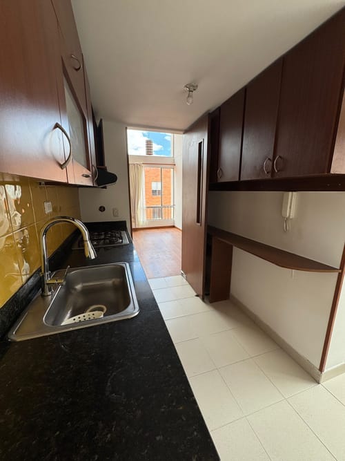 Apartamento de 3 alcobas en venta en Ciudad Alsacia, Bogotá, 87 m² · foto 5 de 16